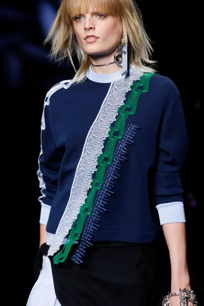 Look 66